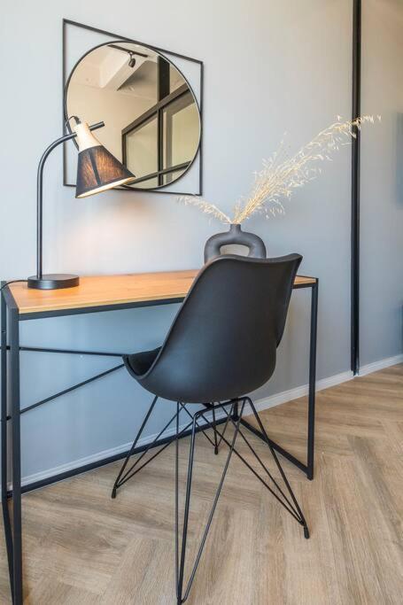 Spacious One Bed Le Cap